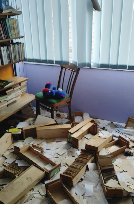 Novopetrivka Public Library, Shyroke OTG. 1.jpg