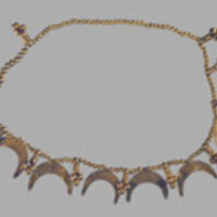 https://gallery.sucho.org/files/original/necklace-with-crescents.jpg